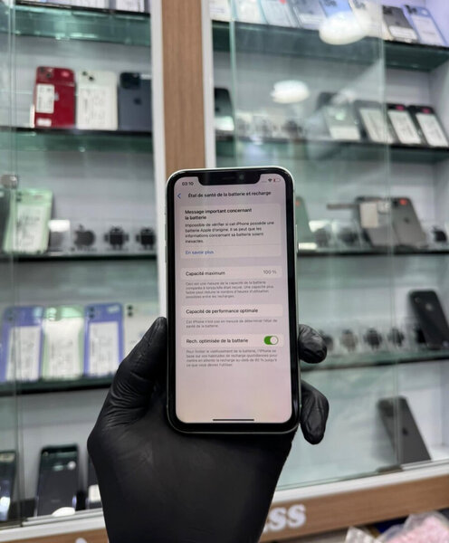 iPhone 12 simple