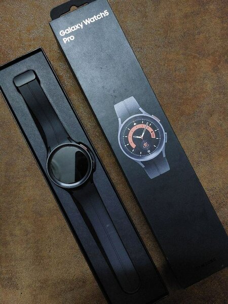 Montre Samsung Galaxy Watch 5 Pro