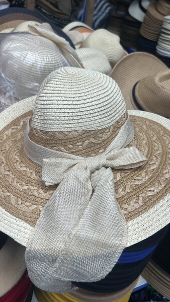 Chapeau d'été élégant femme