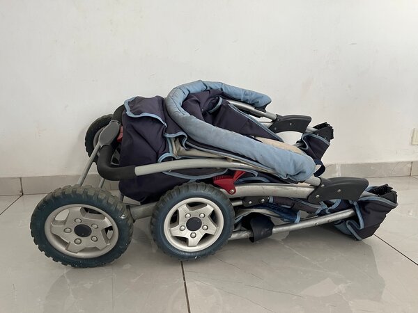 Poussette bébé tout-terrain