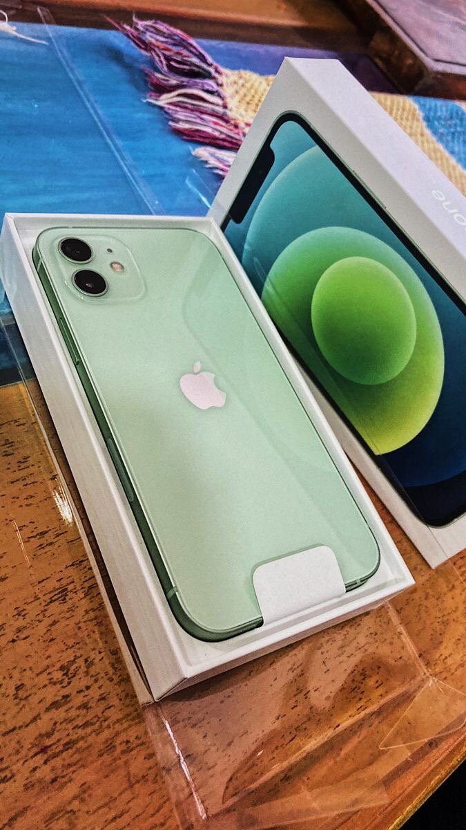 iPhone 11 - Vert et Jaune