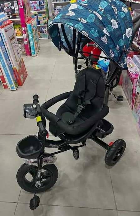 Tricycle bébé confortable