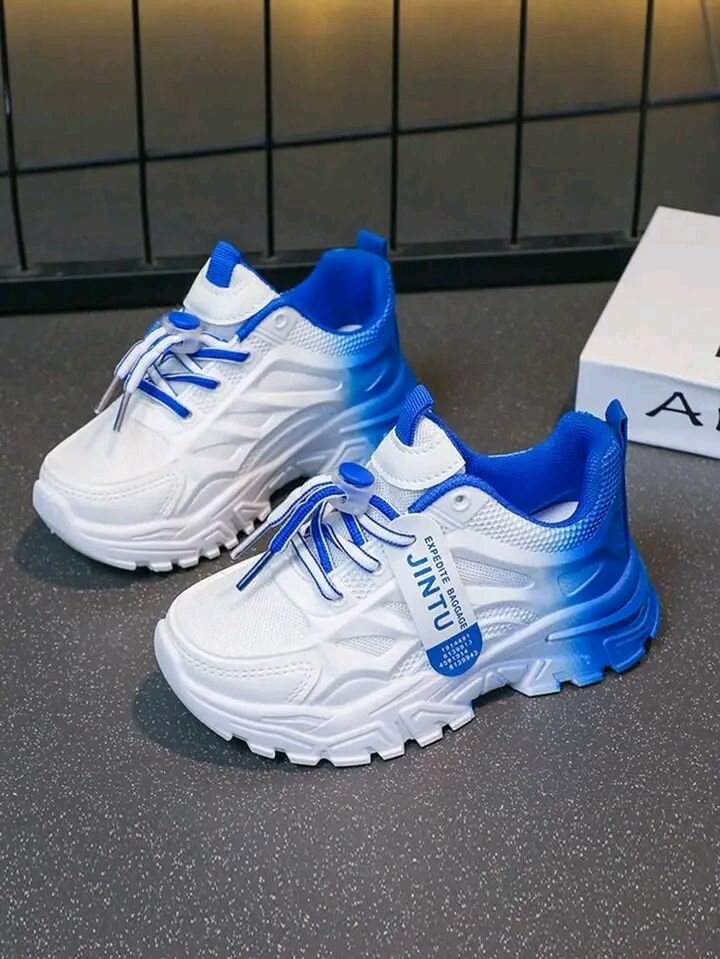 Baskets tendance en couleur