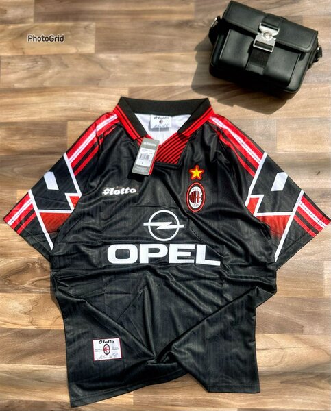 Maillot vintage AC Milan noir9