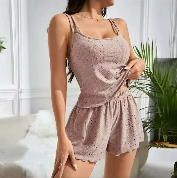 Pyjama léger en dentelle femme