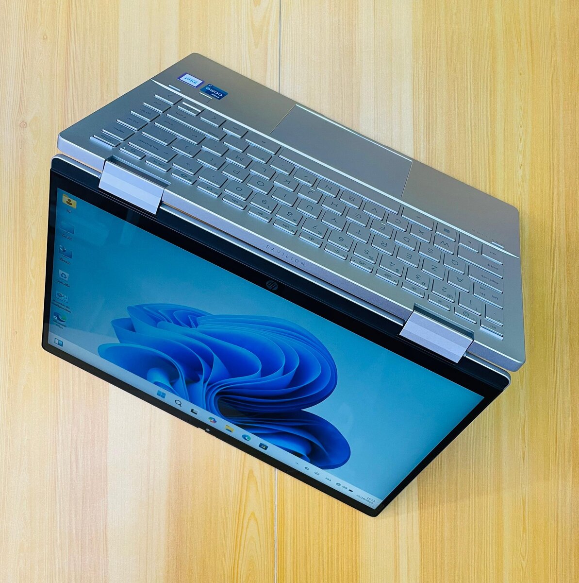 hp Pavillon X360 core i7 13