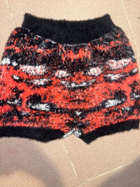 Shorts doux en peluche rouge