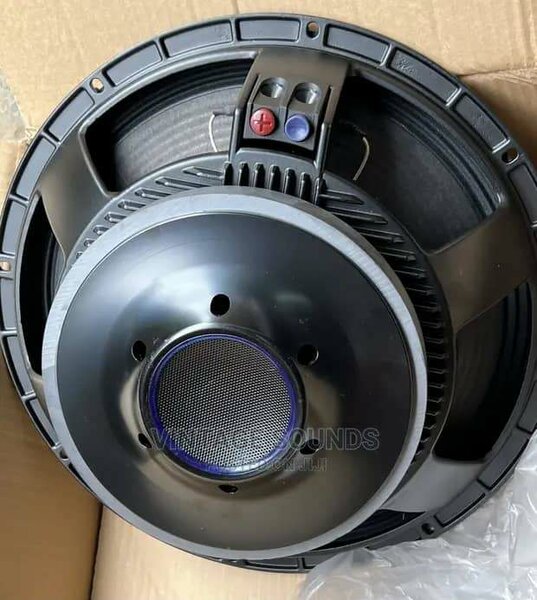 Powerful Bass Subwoofer. 46 bo