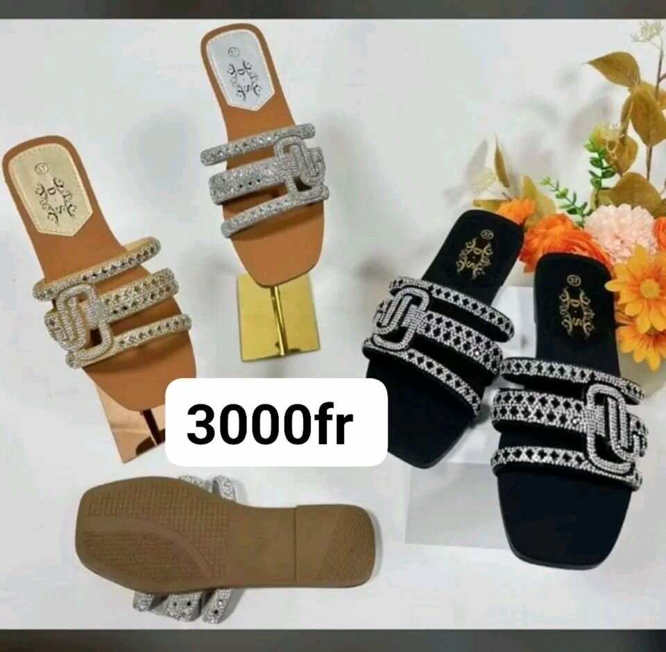 Sandales plates femme