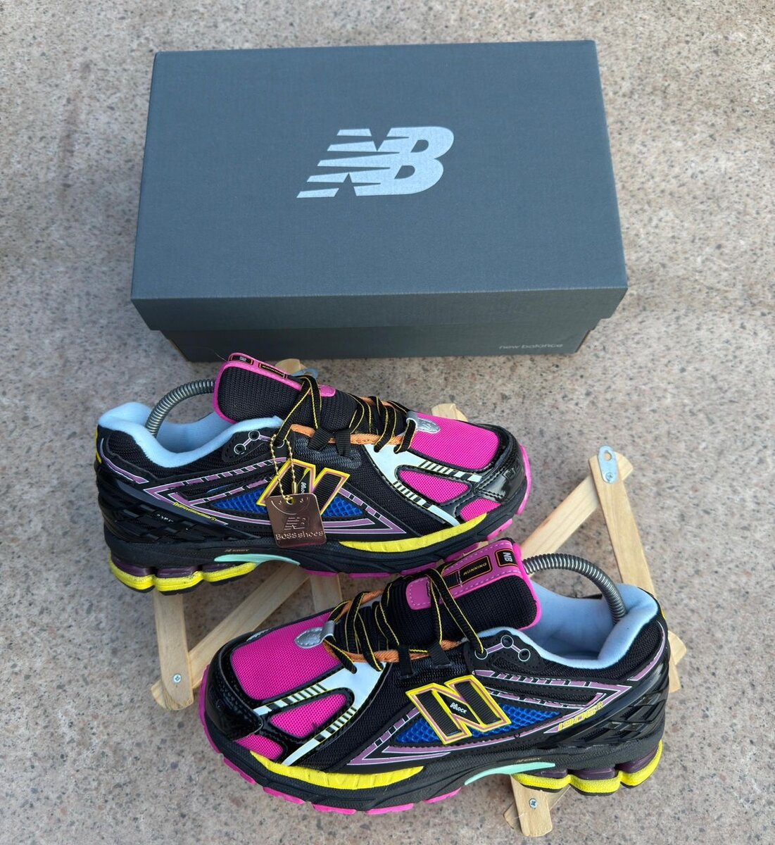 New Balance 1906R Neon Nights