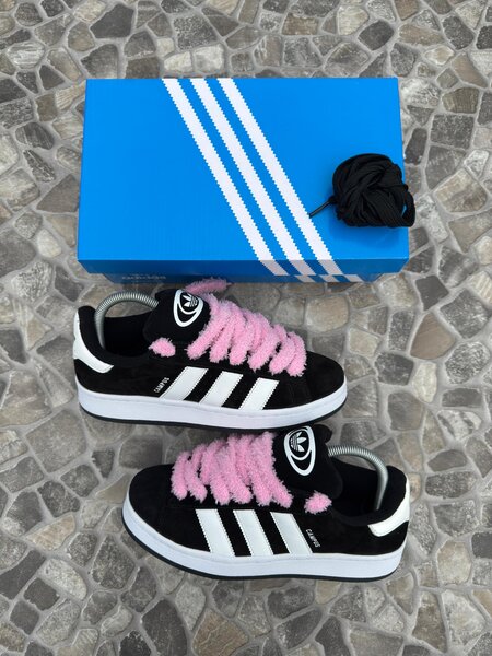 Baskets unisex noir et blanc