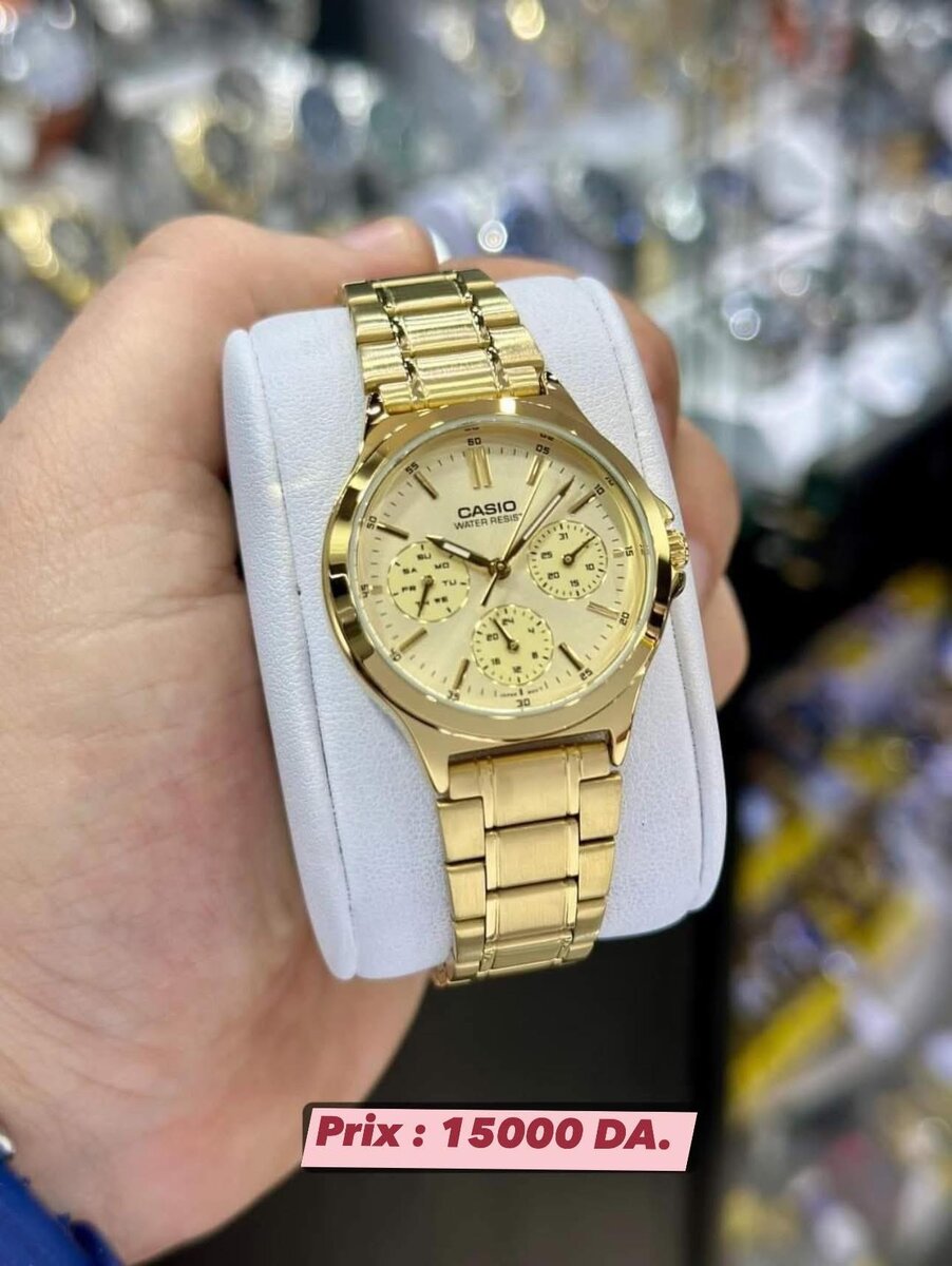 Montre Casio en or
