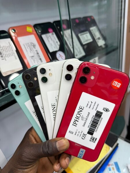 11 simple quasi neuf 64 gigas