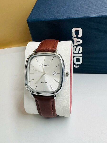 Montre Casio poignée en cuir