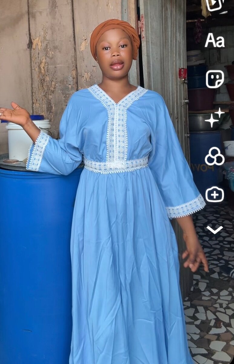 Robe longue élégante bleue