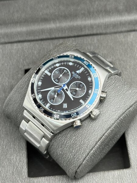 Montre swatch chronographe