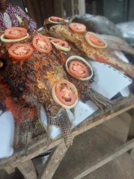 Poisson Braisé Avec Condiments