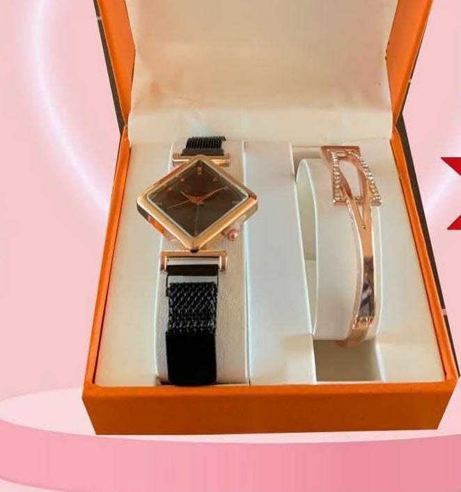 MONTRE+BRACELET DAME DANS COFF