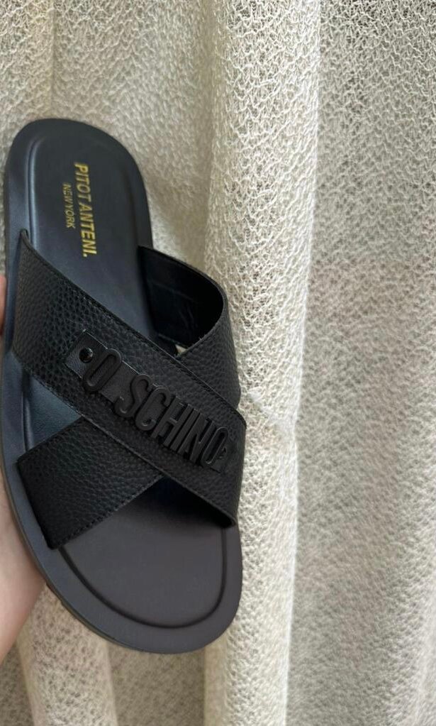 Sandales noires élégantes