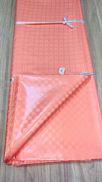 Nappe imperméable colorée