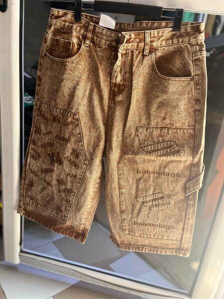 Shorts en denim délavé tendance