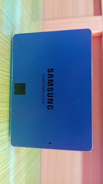 Samsung SSD 870 QVO 8TB
