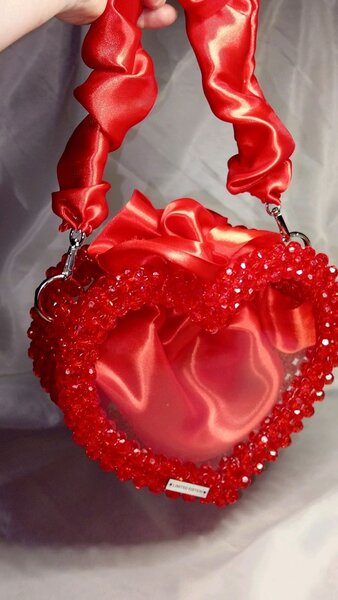 Sac à main cœur cristal