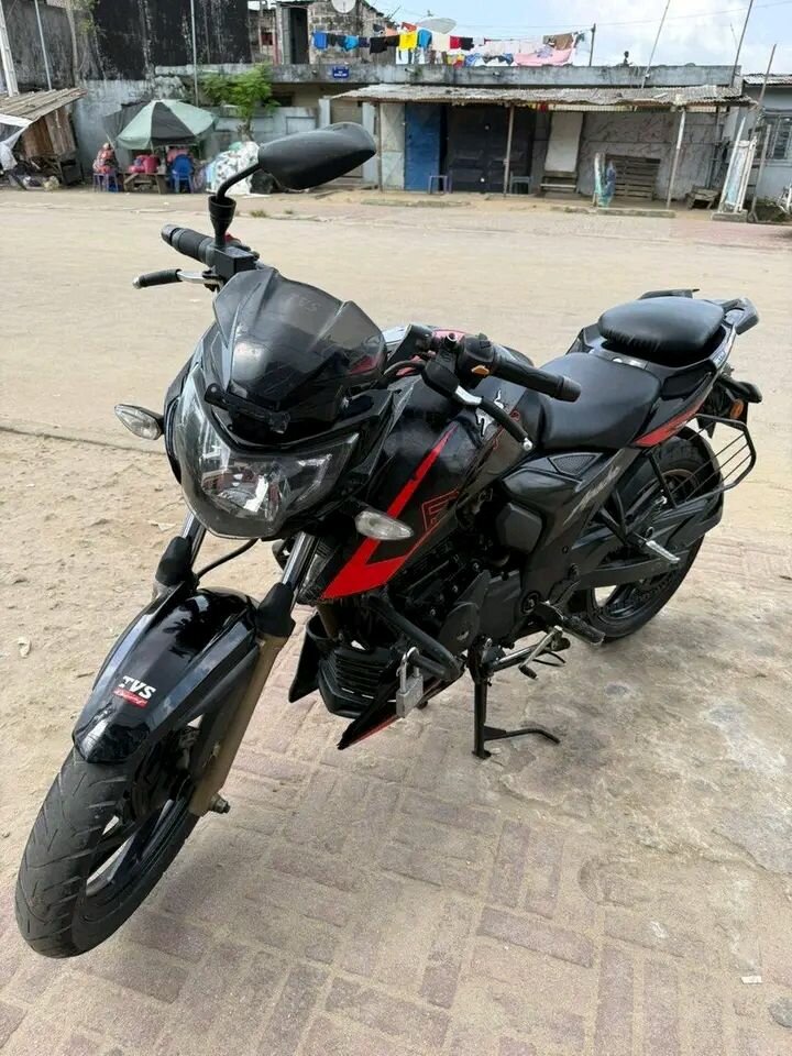 Moto sportive TVS Apache