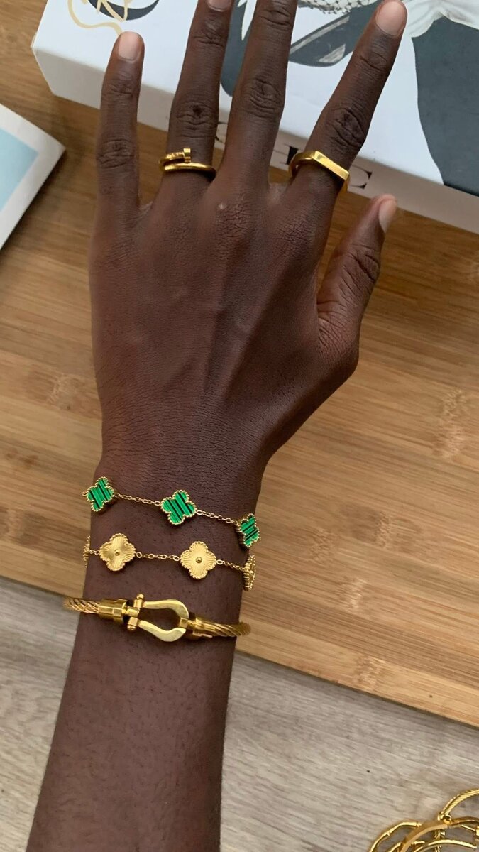 Bracelets élégants en or et argent