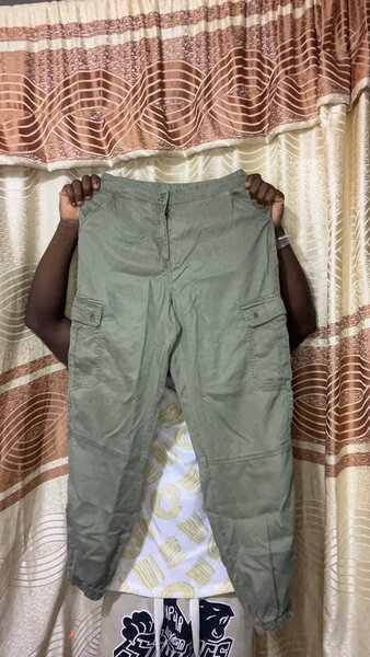 Pantalon cargo vert homme