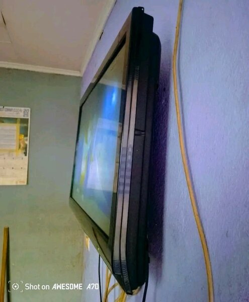 Téléviseur LED 40 pouces HD