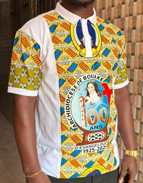 Polo imprimé commémoratif