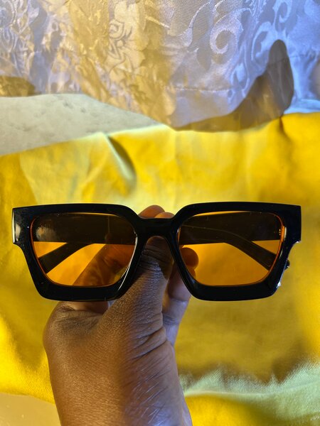 Lunettes de soleil rétro