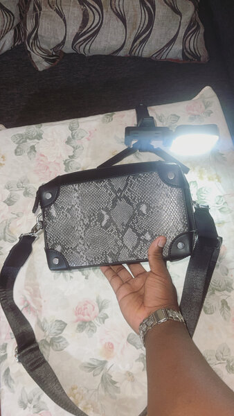 Sac bandoulière serpent