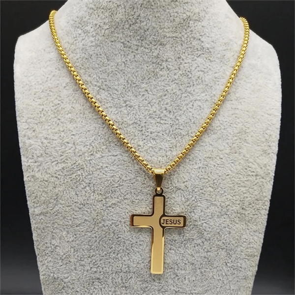 Collier croix Jésus doré