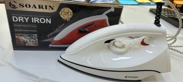 Fer à repasser Soarin 1200W
