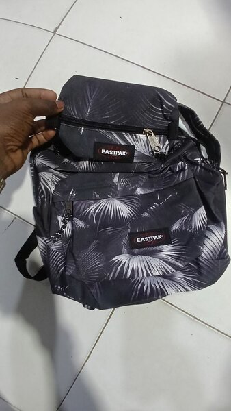 Sac à dos Eastpak fleuri