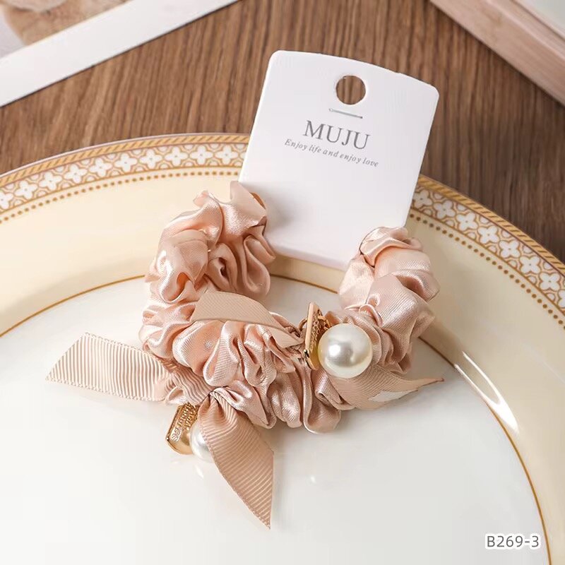 Chouchous satin avec perles