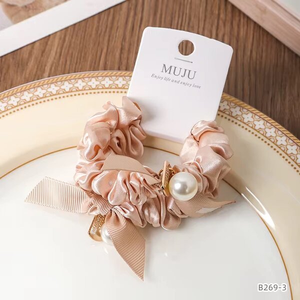 Chouchous satin avec perles