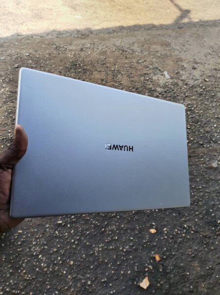 Ordinateur portable Huawei i5