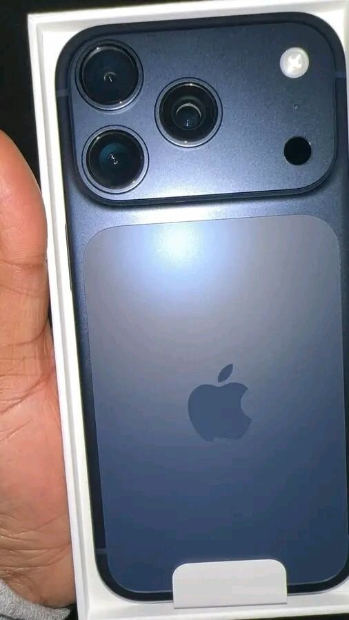 iPhone 17 Pro Orange