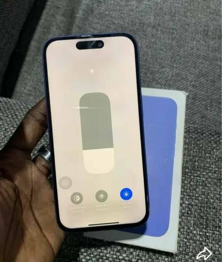 iPhone 14 - Bleu Élégant