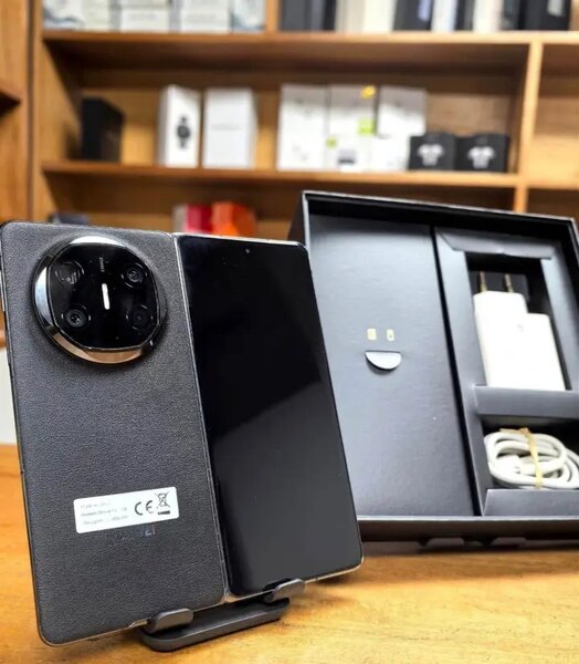 Smartphone cuir luxe 5G