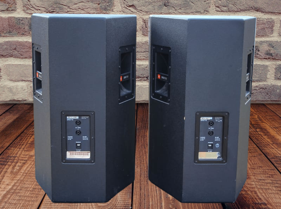 Enceintes JBL SRX700