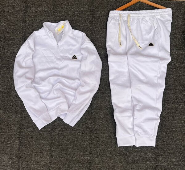 Ensemble de jogging blanc