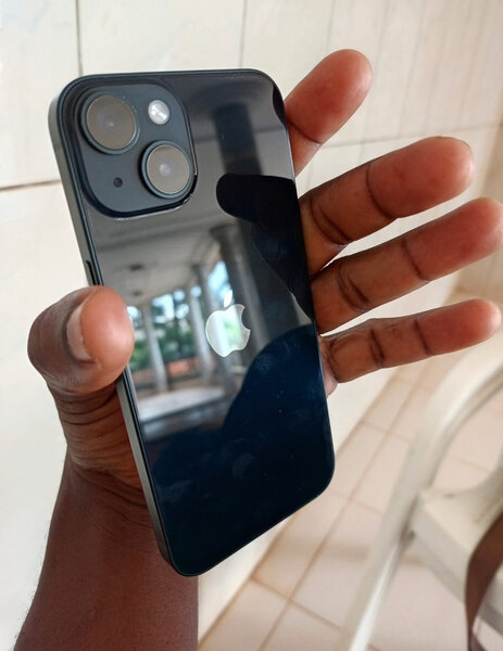 iPhone 14 simple blanc