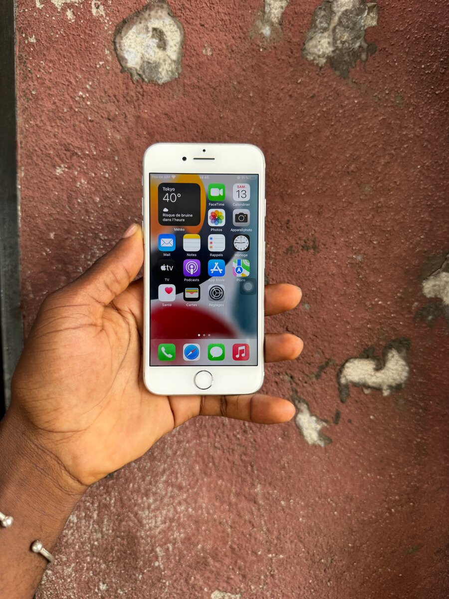 iPhone 7 argent 32GB