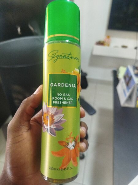 Gardenia Room & Car Freshener