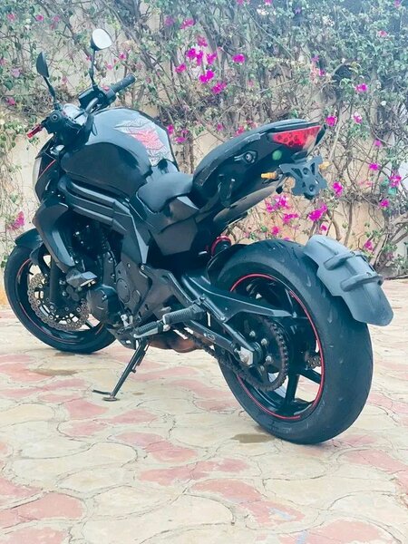 Moto Kawasaki sportive