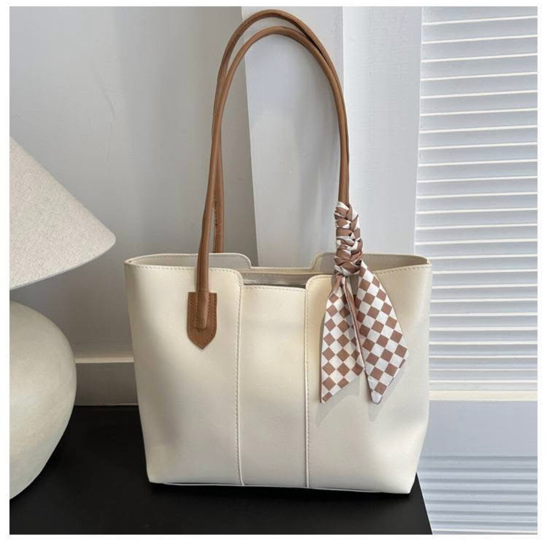 Grand sac à main élégant femme